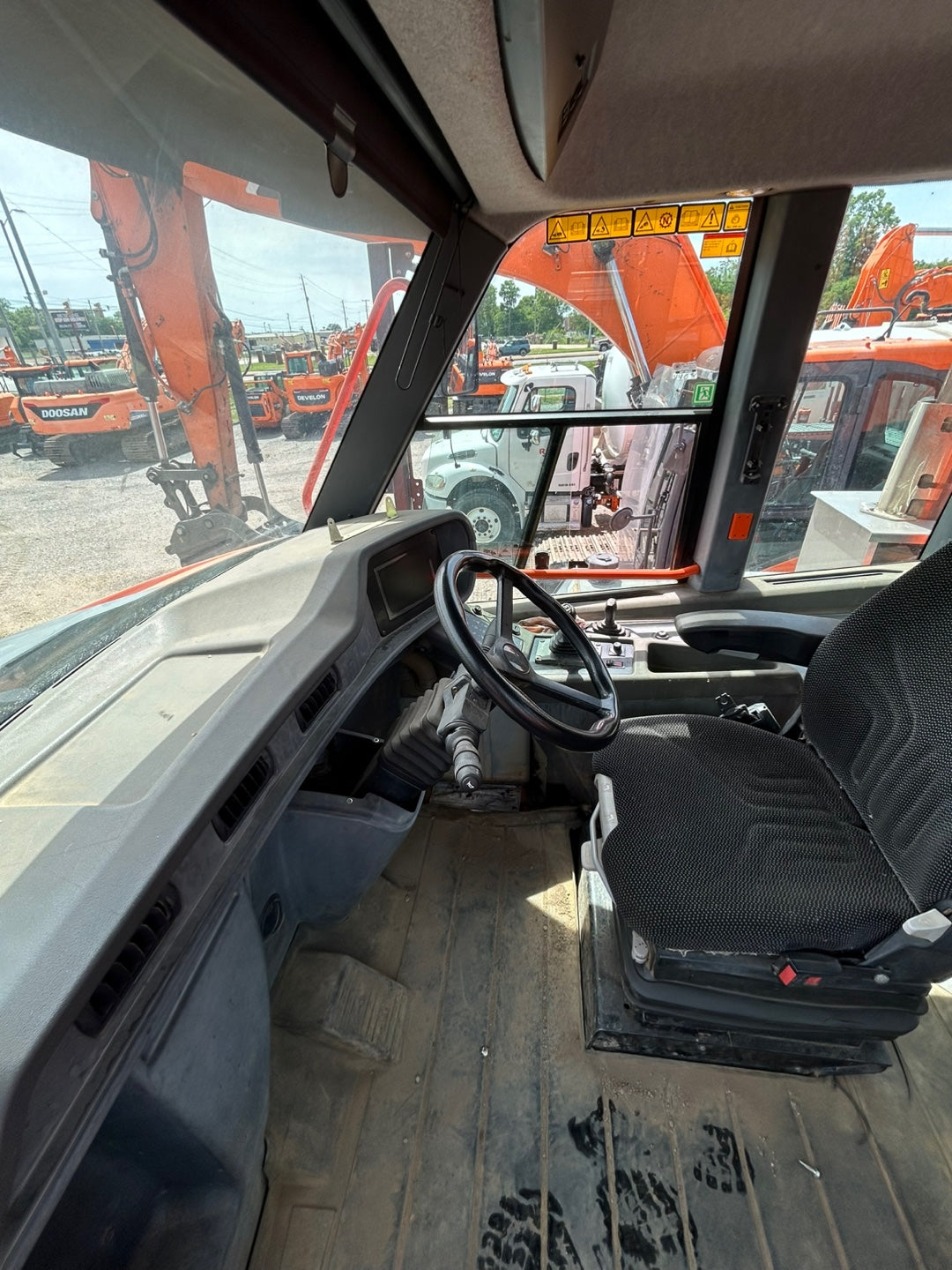 Doosan DA30 Articulated Dump Truck (2019) NEW BATTERIES!!
